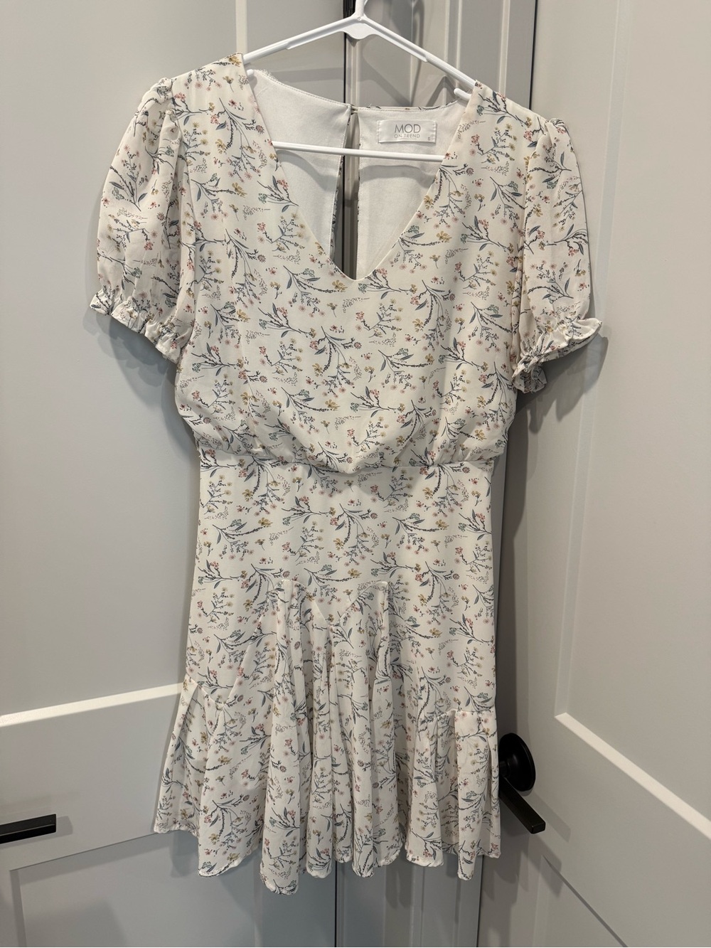 MOD Floral V-Neck Mini Dress in Cream
